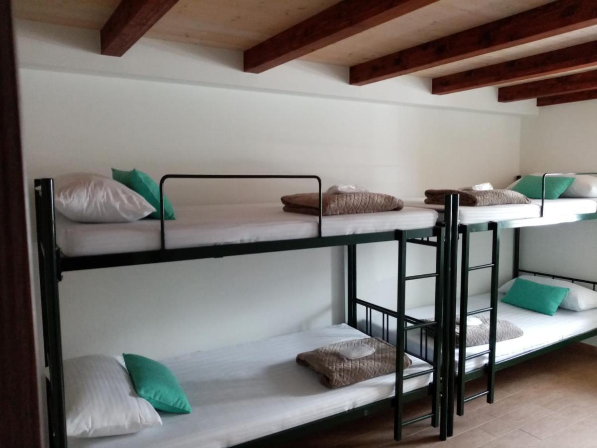 Albergue Oasis Саррія Екстер'єр фото